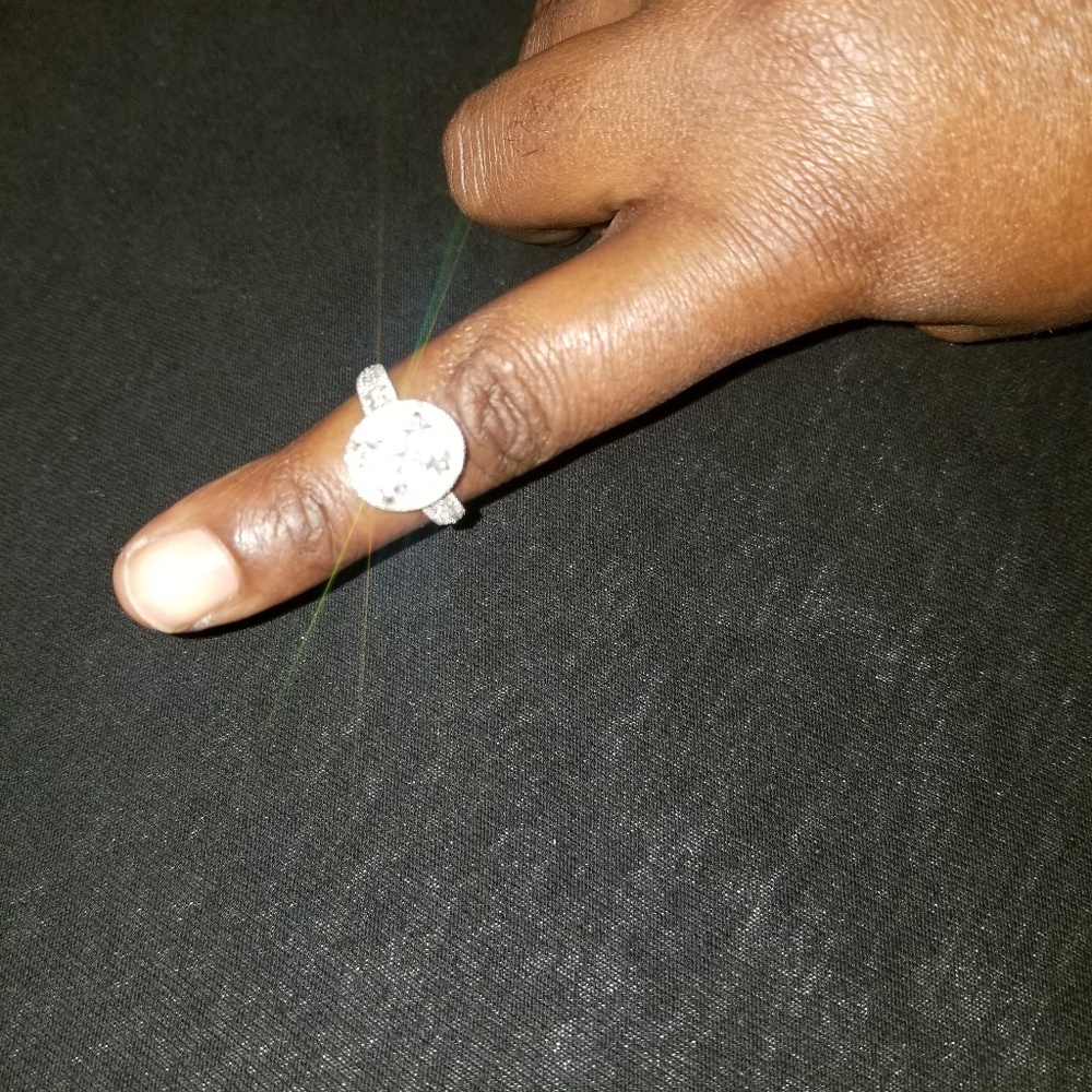 Women ring - Picture 2 of 2